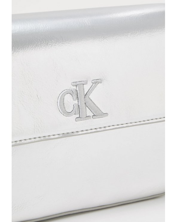 Borsa a tracolla Calvin Klein argento lucente elegante e chic