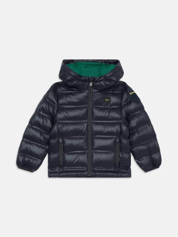 Blauer giubbotto blu navy ragazzo logo sul braccio