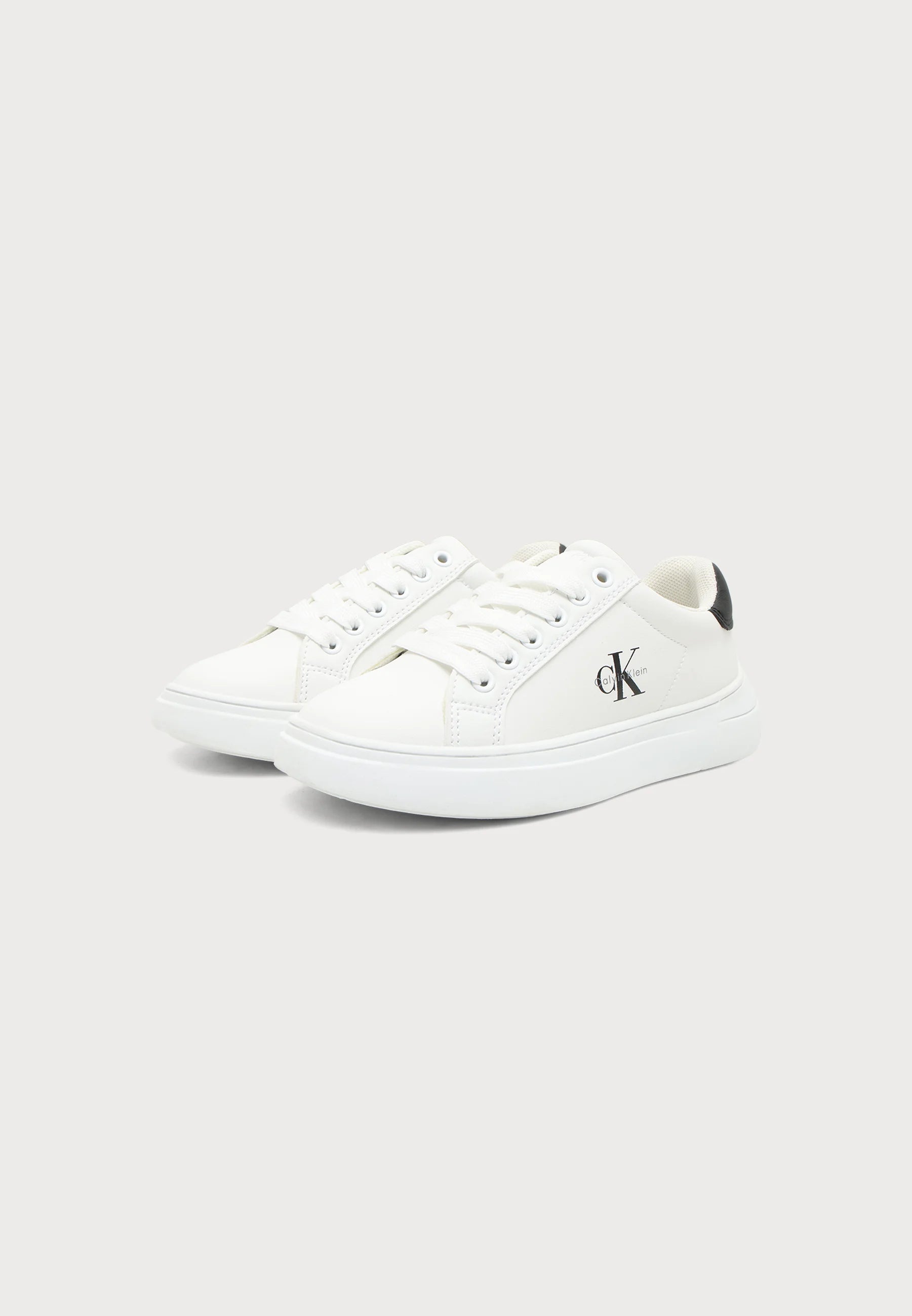 CALVIN KLEIN SNEAKERS BIANCHE CON LACCI, LOGO LATERALE E RETRO NERO Bambine e ragazze 226-V3X9-83468-1355X005.BIA_