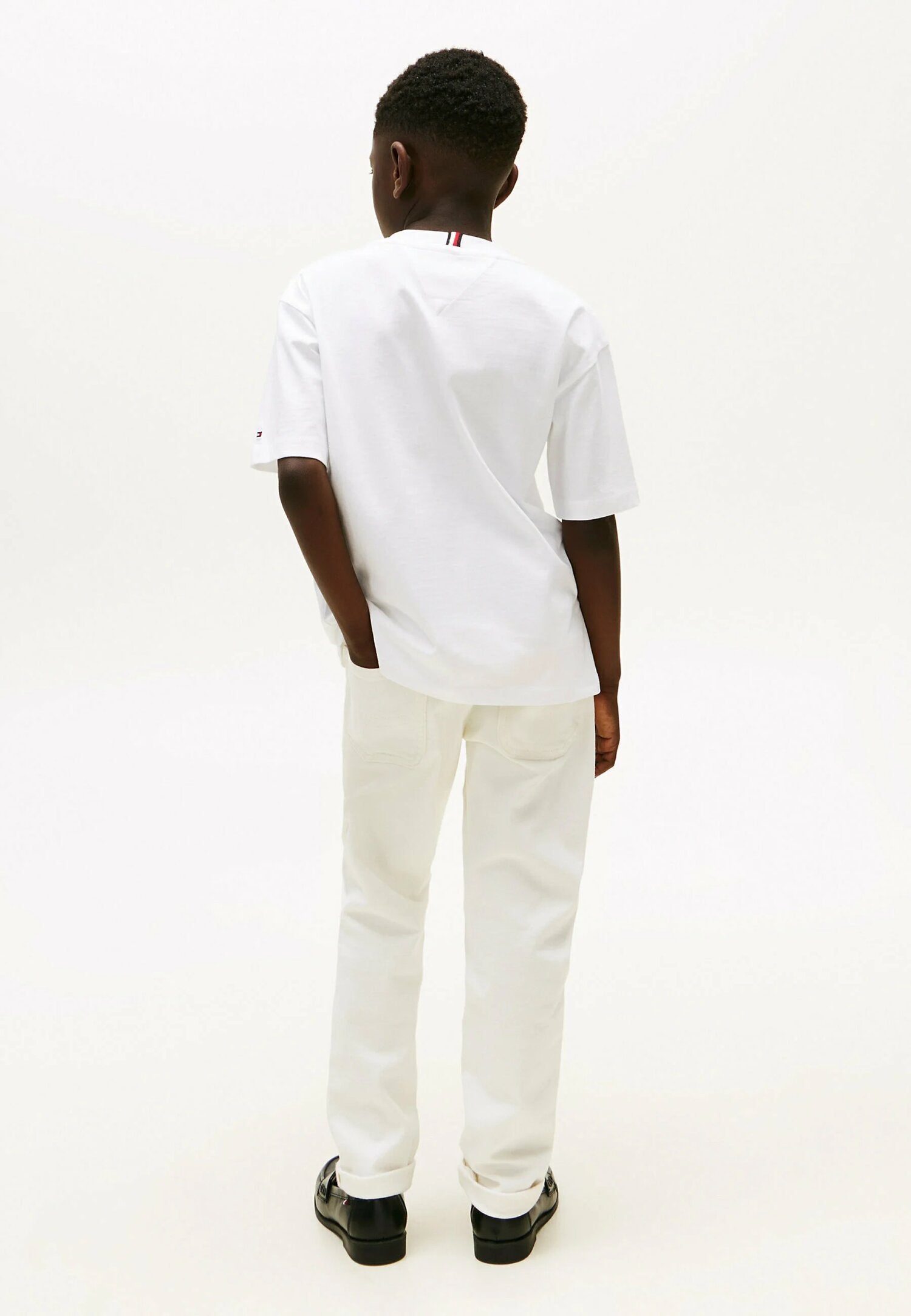 Tommy Hilfiger T-shirt Signature da Bambino – Cotone Bianco con Logo in Rilievo