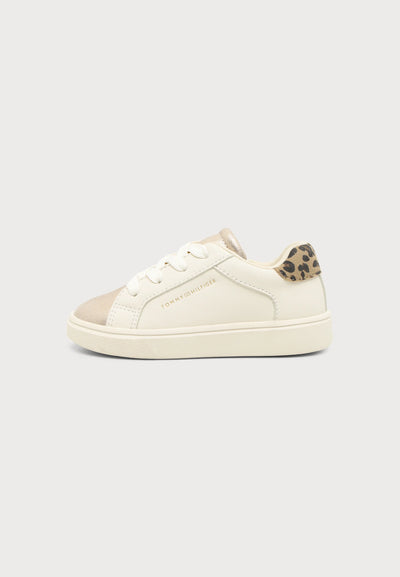 TOMMY HILFIGER SCARPA BIANCA CON LACCI E DETTAGLIO MACULATO Bambine e ragazze D-T1A9-35064-0826Y628.BIA_