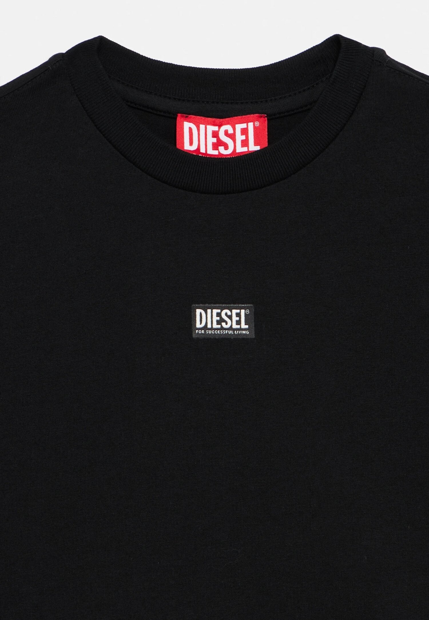 Diesel Tshirt Nera Con Logo Nero Centrale Bambino TJUSTR_