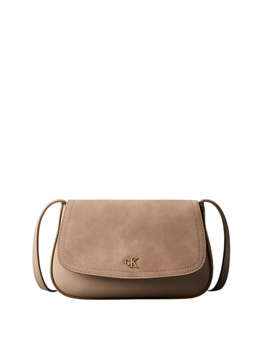 Calvin Klein borsa a tracolla donna in camoscio beige con placca monogramma Donna | Misure: 14 x 26 x 6 cm