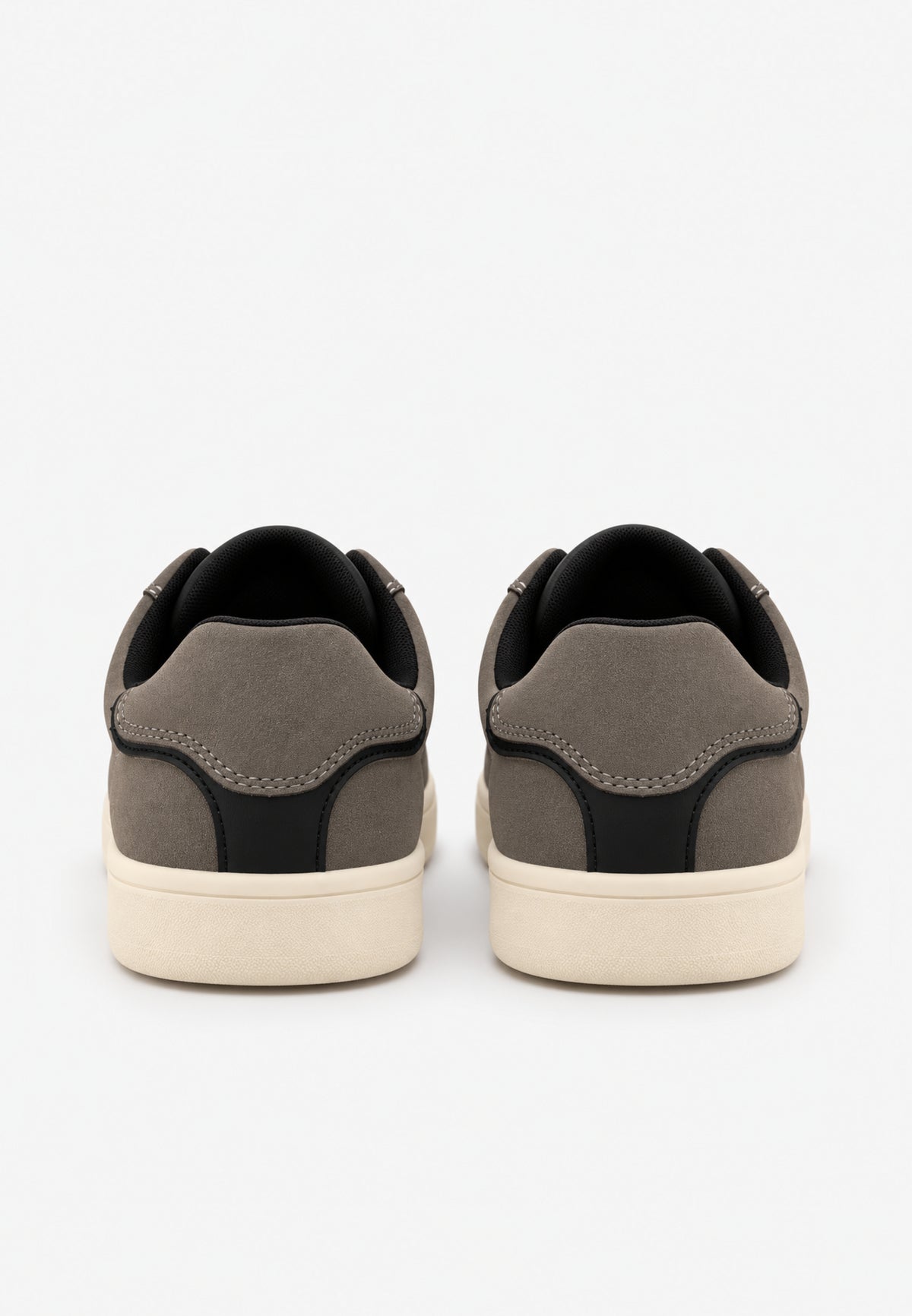 CALVIN KLEIN SCARPA SNEAKER NERA E GRIGIA CON LACCI Bambini e ragazzi 223-V3X9-83448-1592X791.NE_