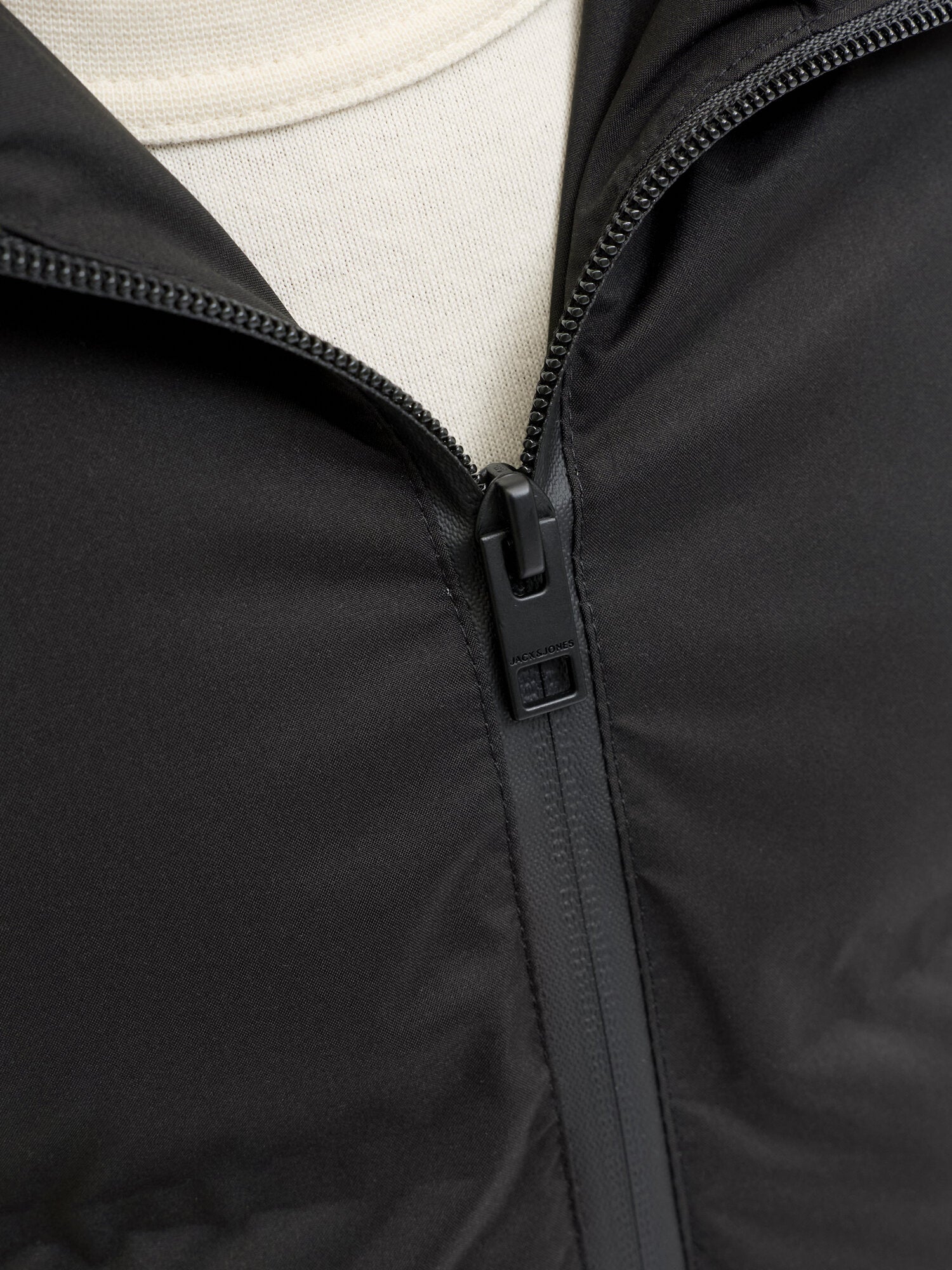 Jack & Jones Junior Giubbotto Nero Bambino In Nylon Con Cappuccio Invernale