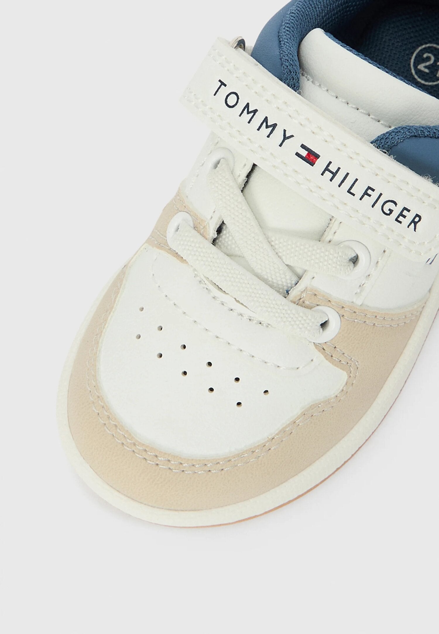 Tommy Hilfiger Scarpe Bianche Bambino Chiusura Lacci Quotidiano In Ecopelle 2