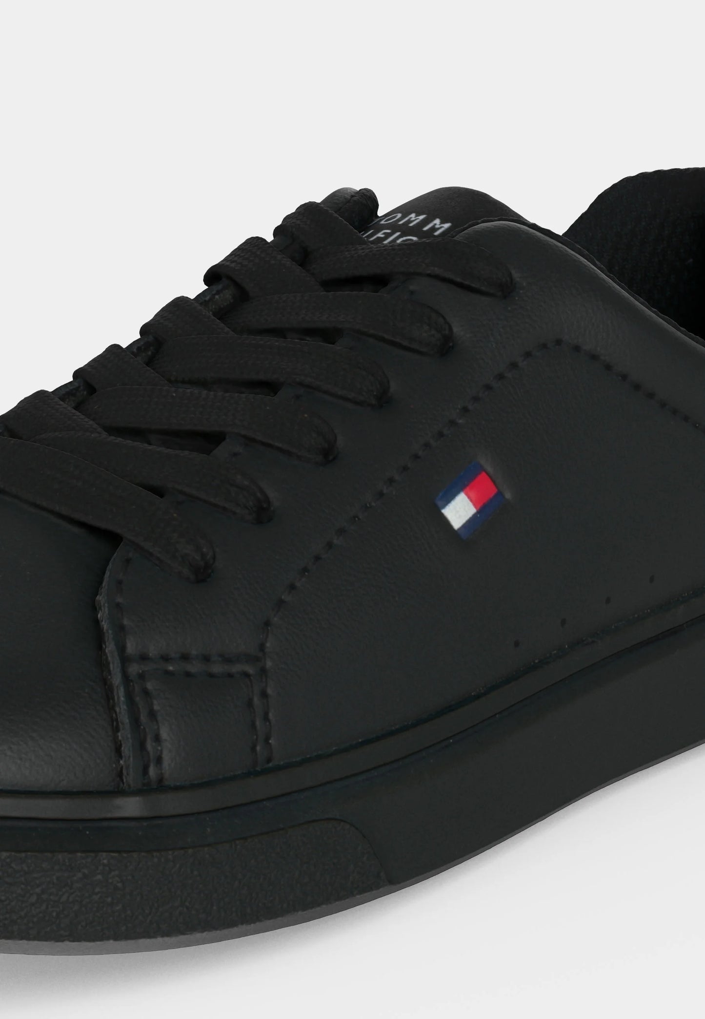TOMMY HILFIGER SCARPA NERA CON LACCI E LOGO PICCOLO Bambini e ragazzi G-T3X9-35233-1355999.NE_