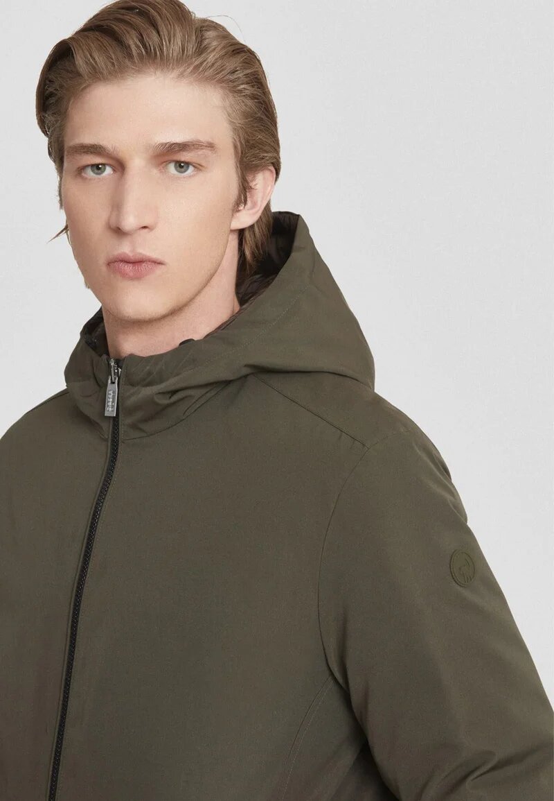 Ciesse Piumini Giubbotto Verde Uomo In Nylon Con Cappuccio Invernale AI25