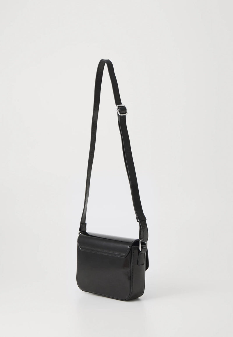 Calvin Klein Black Shoulder Bag Elegant and Versatile - BLACK | CammarataMode
