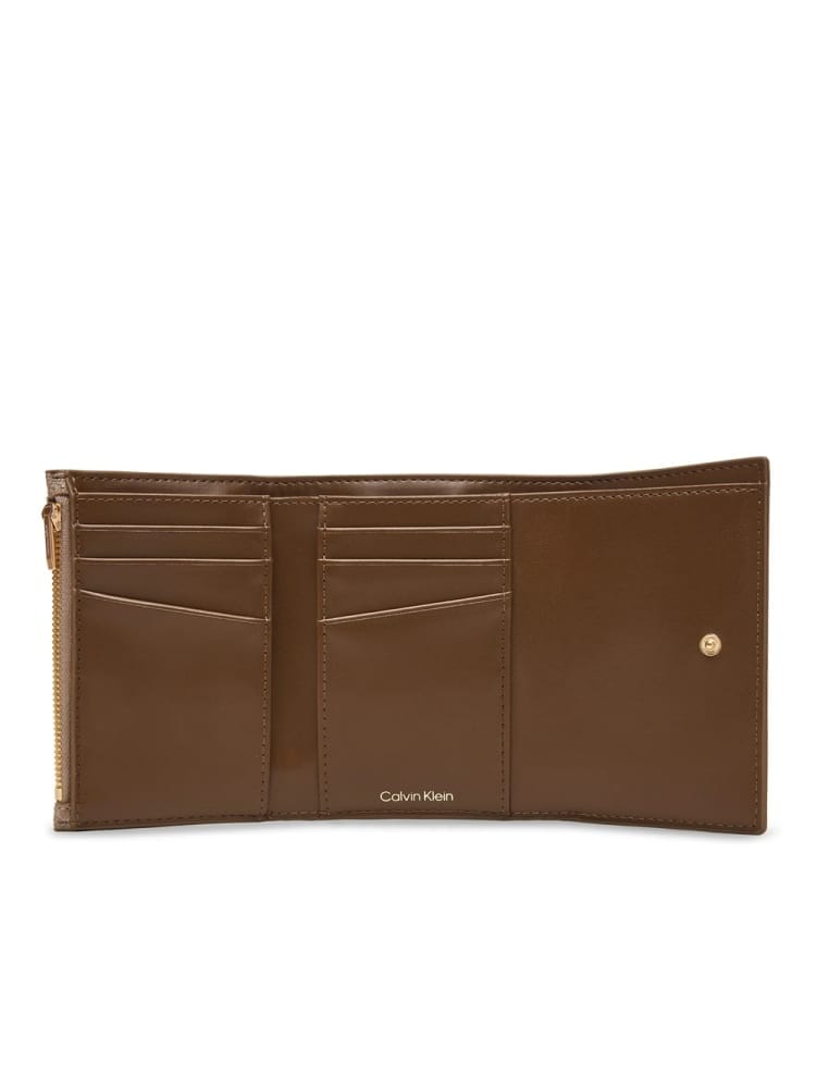 Calvin Klein portafoglio beige donna logo all over | Misure: 12 x 2,5 x 8 cm