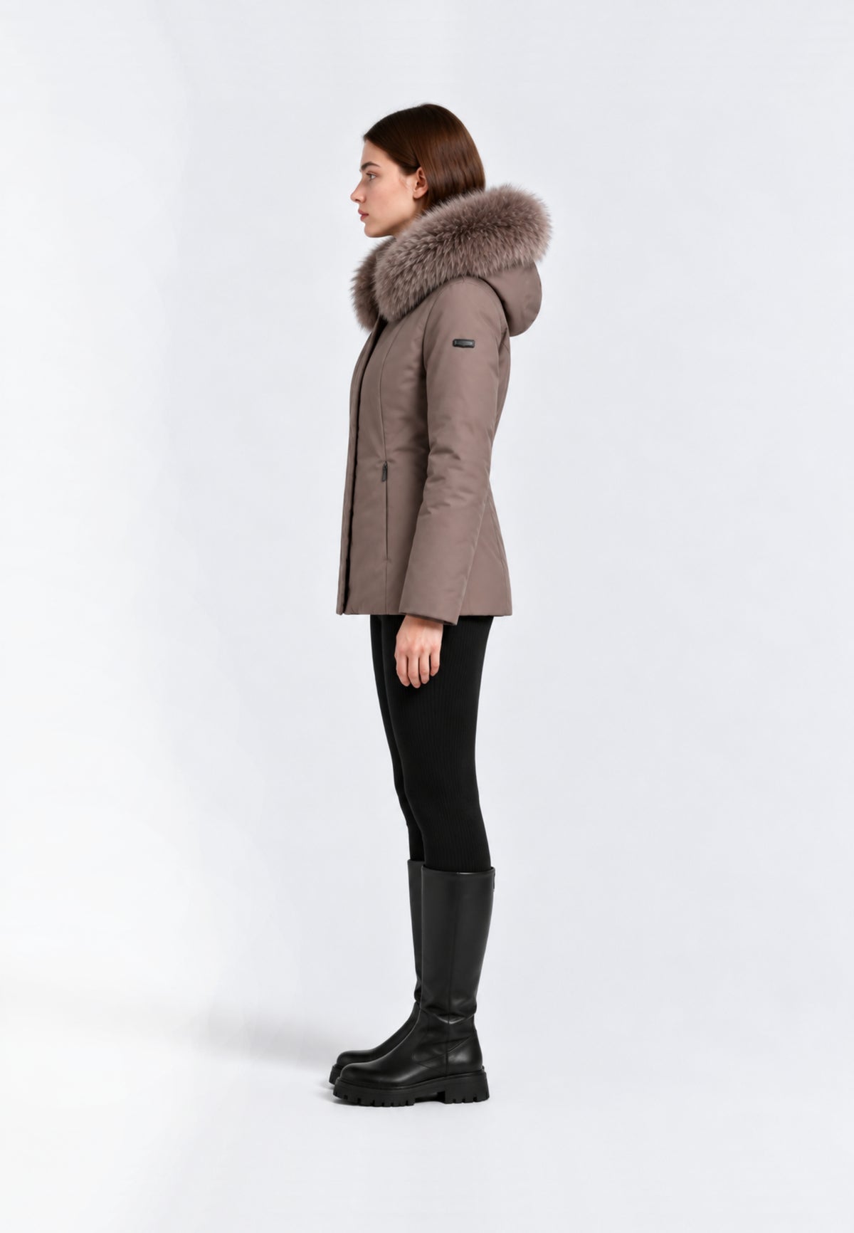 REFRIGIWEAR GIUBBOTTO MARRONE CORTO CON PELLICCIA E CAPPUCCIO Donna SHORT LADY TECH FUR JACKET.MARRO_
