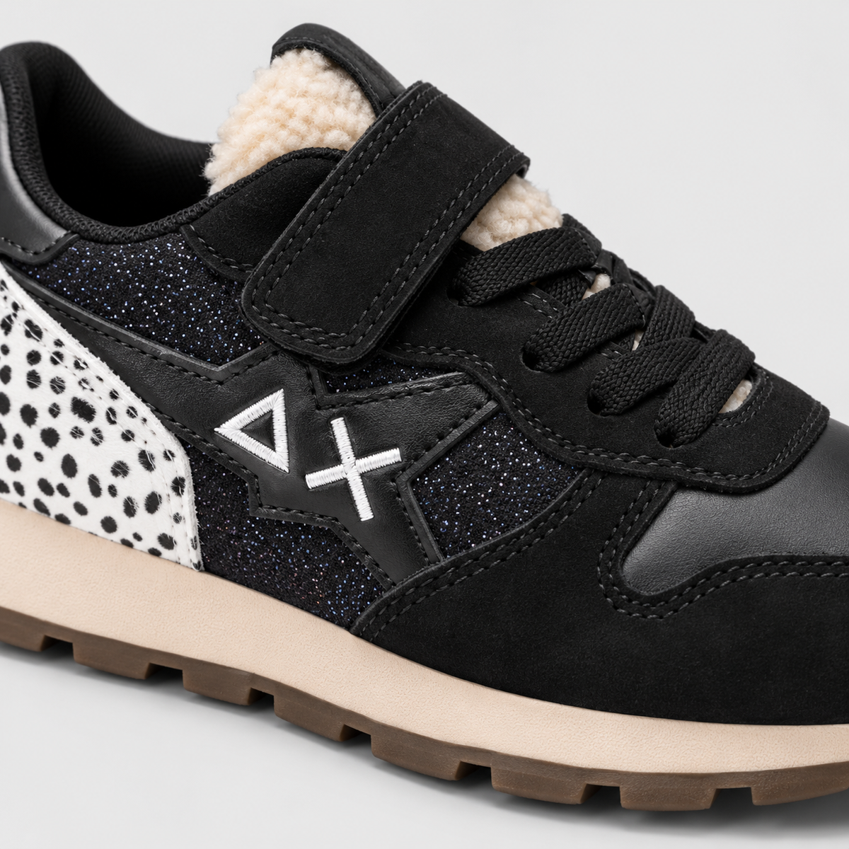 SUN68 Stargirl Winter Vibe Sneakers Nere Bambina con Strappi