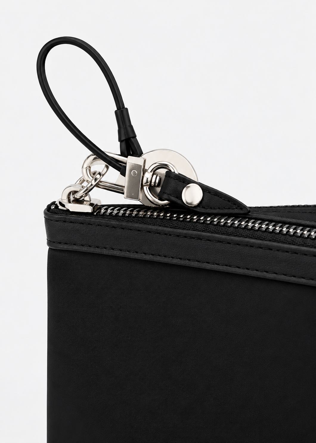 GCDS Pochette Nera Bambina con Maxi Logo AI26C2GJQW719T354