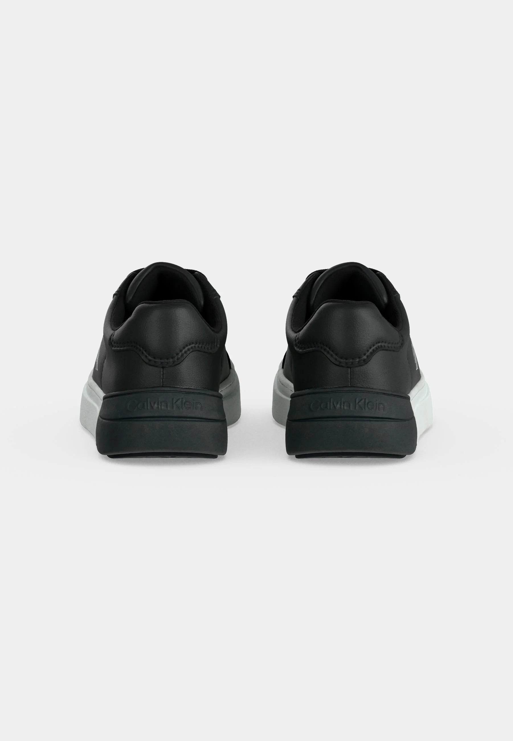 CALVIN KLEIN SNEAKER BASSA NERA CON LACCI E LOGO LATERALE Bambini e ragazzi 224-V3X9-83468-1355999.NE_
