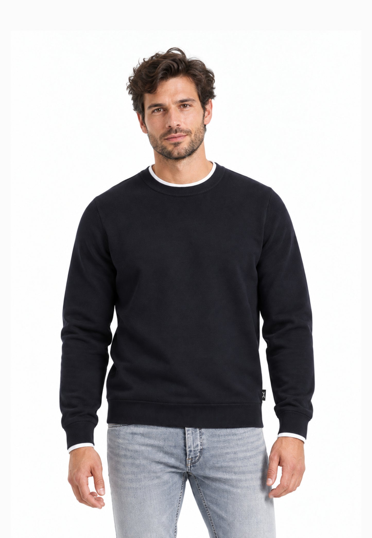 John Richmond MAGLIONE NERO CON ORLI A CONTRASTO BIANCHI Uomo UMA26271MA.NE_