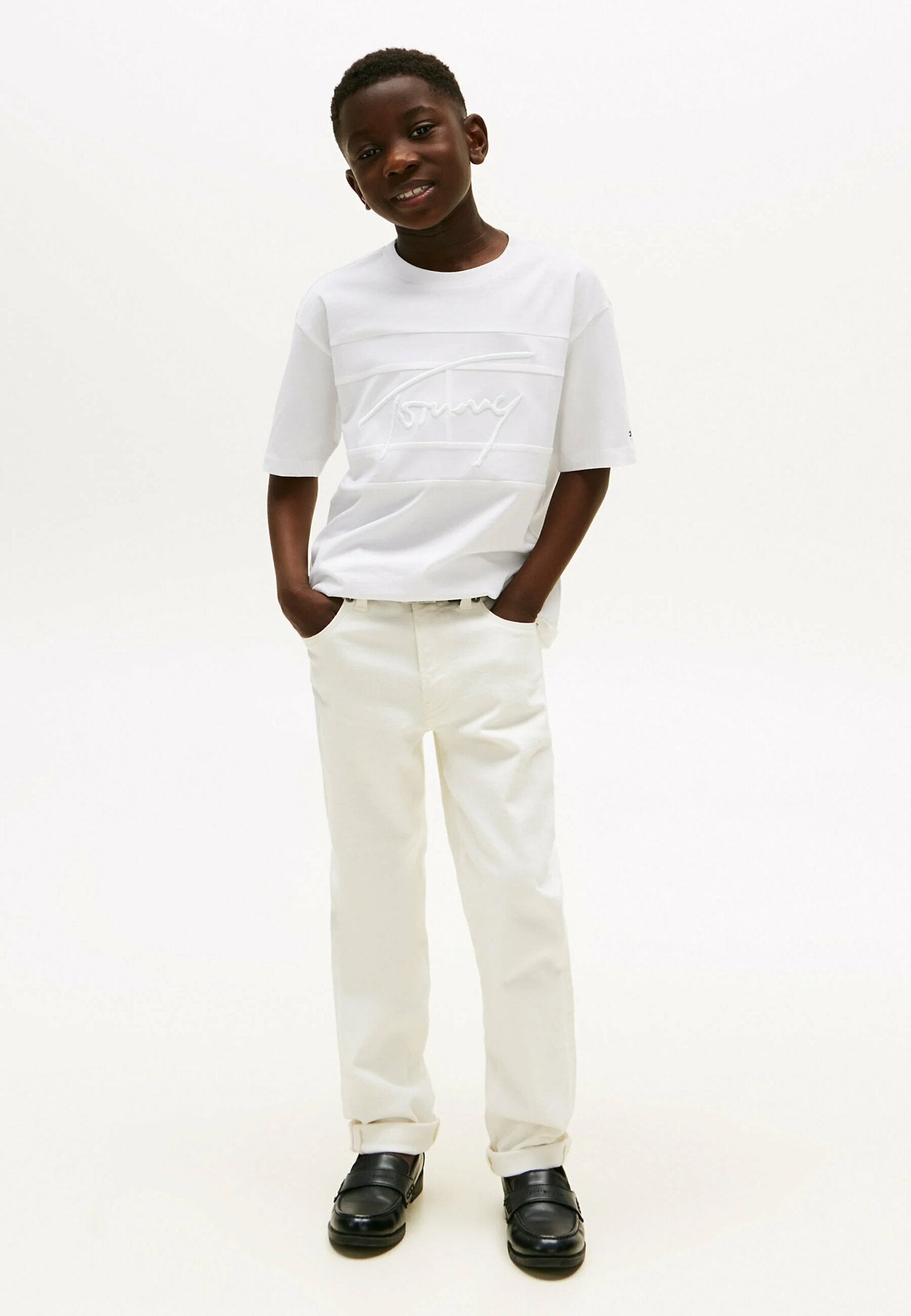 Tommy Hilfiger T-shirt Signature da Bambino – Cotone Bianco con Logo in Rilievo