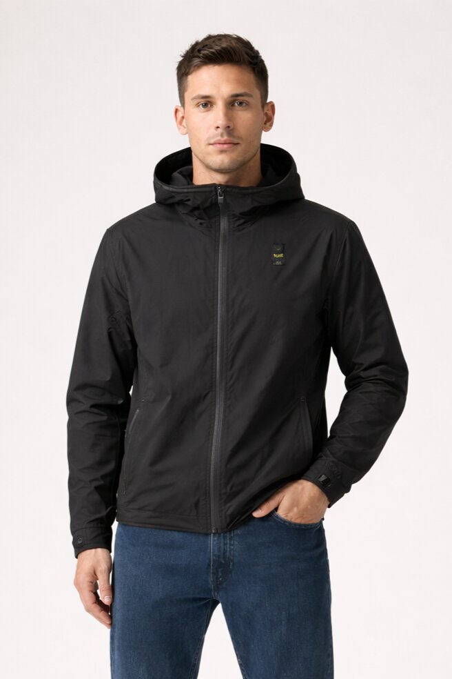 GIUBBOTTO NERO LEGGERO CON CAPPUCCIO