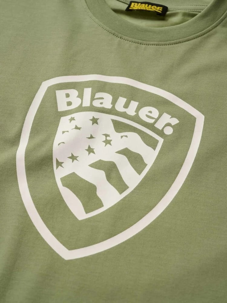 Blauer tshirt verde bambino logo sul davanti