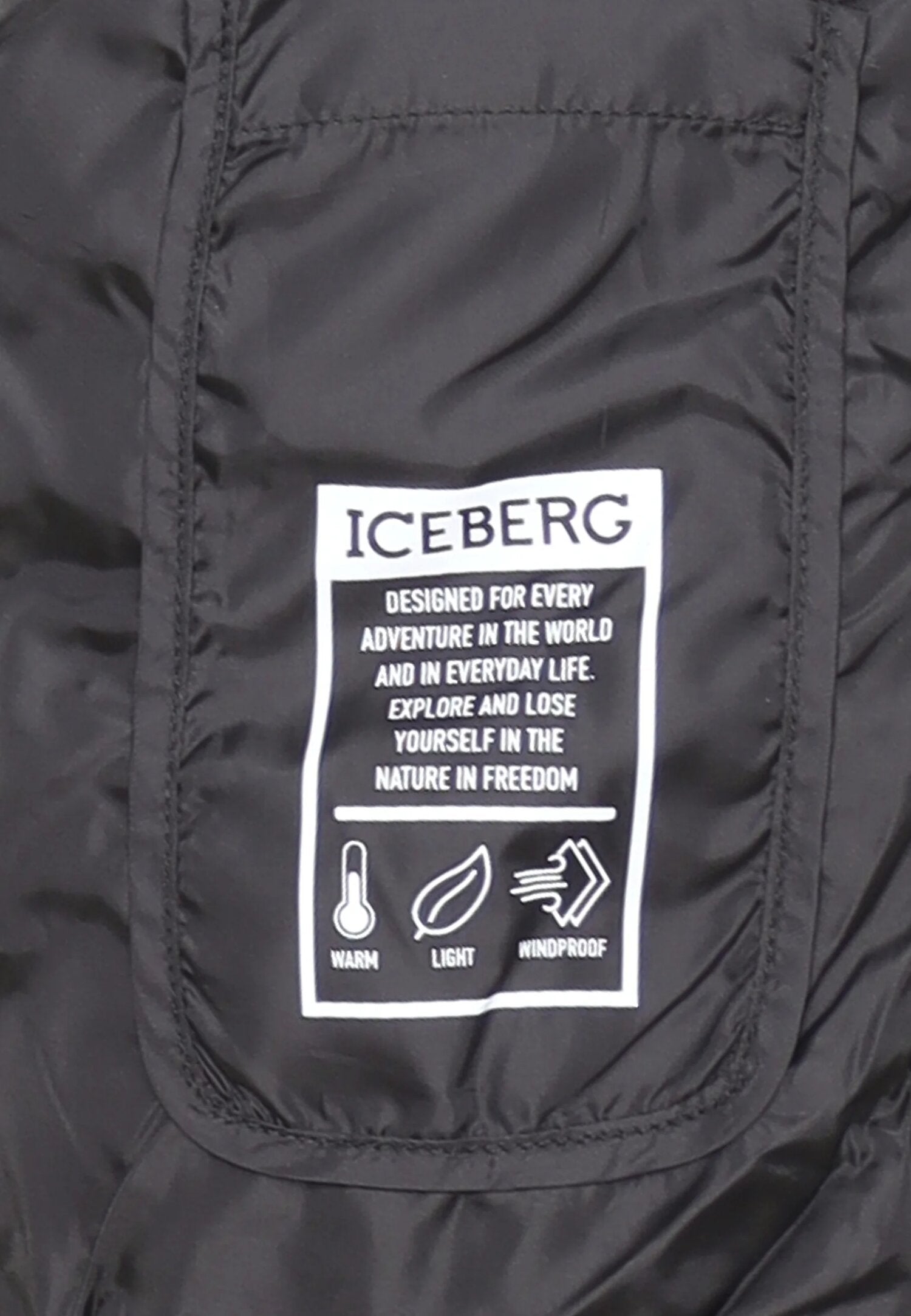 Iceberg Giubbotto Nero Bambino In Nylon Con Cappuccio | Uso Sportivo AI25 | CammarataMode
