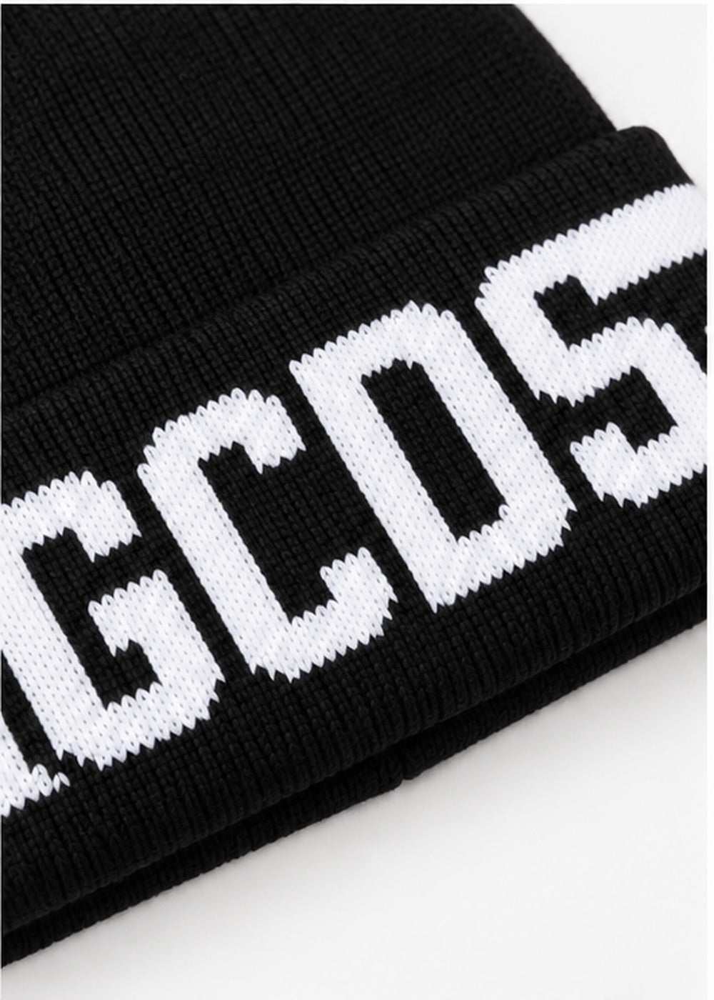 GCDS Cappello Nero Bambino in Lana con Maxi Logo AI26C2UJQN595K347 dettaglio logo