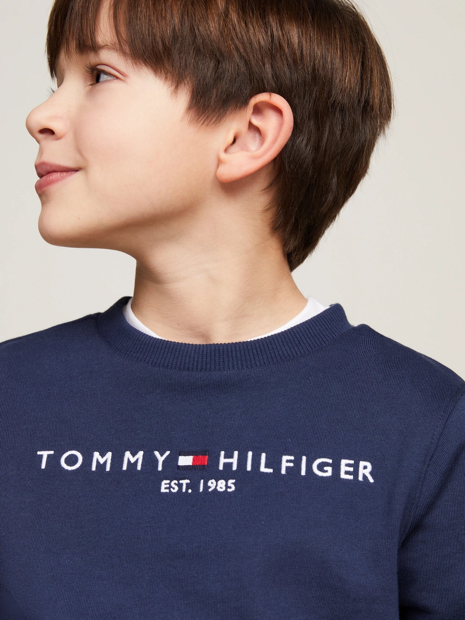 Tommy Hilfiger Felpa Nera Con Logo Centrale Bambino KS0KS00212C87NEO_