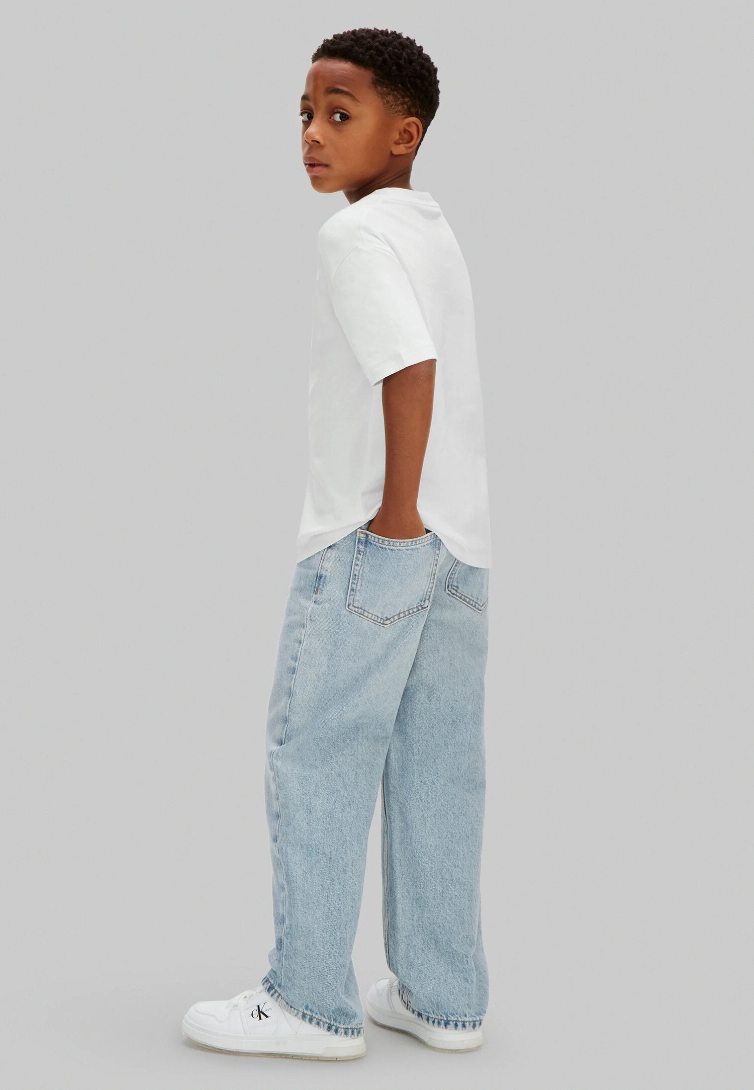 Calvin Klein Tshirt Con Logo College Verde Bambino LVCKSJA11BIAF_