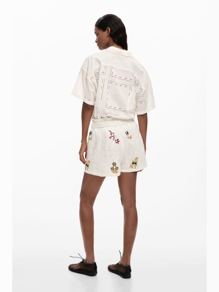 Desigual short martin bianco con ricamo