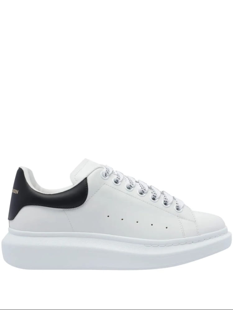 Alexander Mcqueen scarpe bianche donna logo sul retro