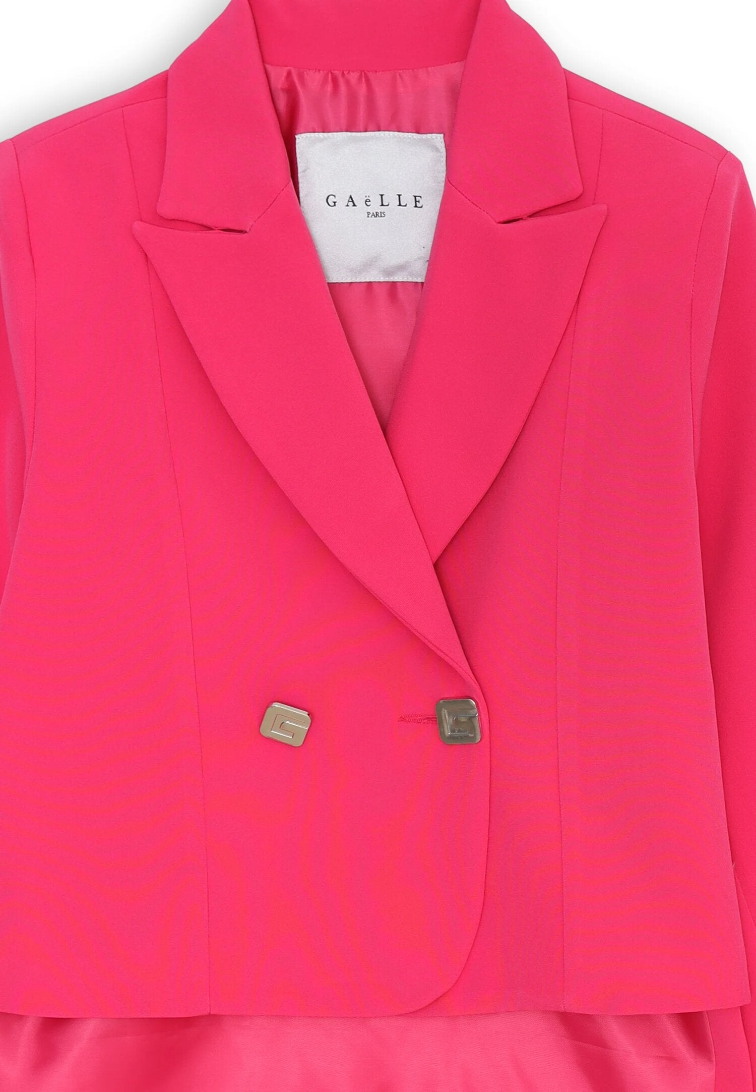 Elegant Gaelle Paris girl fuchsia spring 2025 outfit | CammarataMode