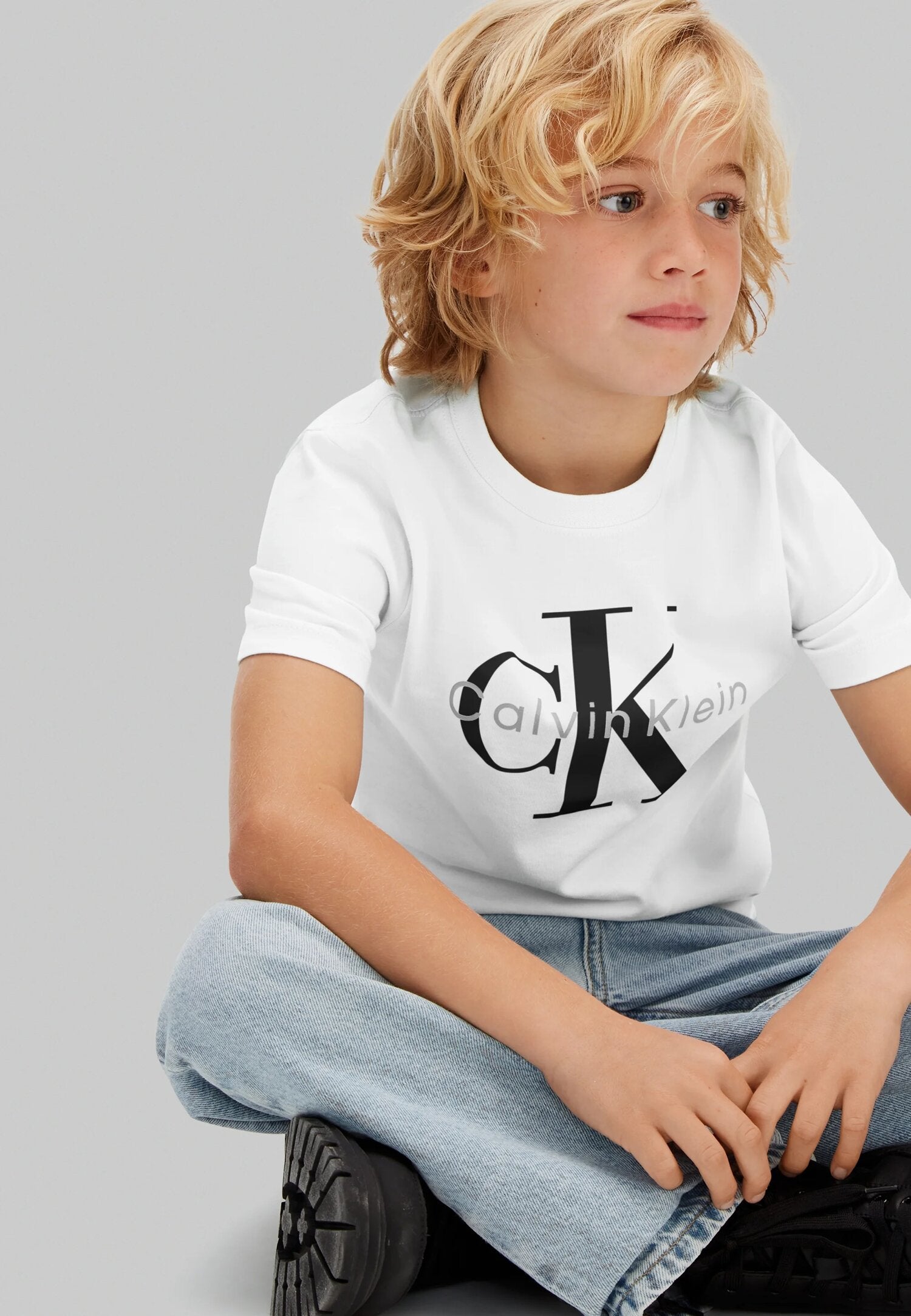 Calvin Klein Tshirt Bianca Con Logo Grande Bambino LV1CKSJA33YAF_