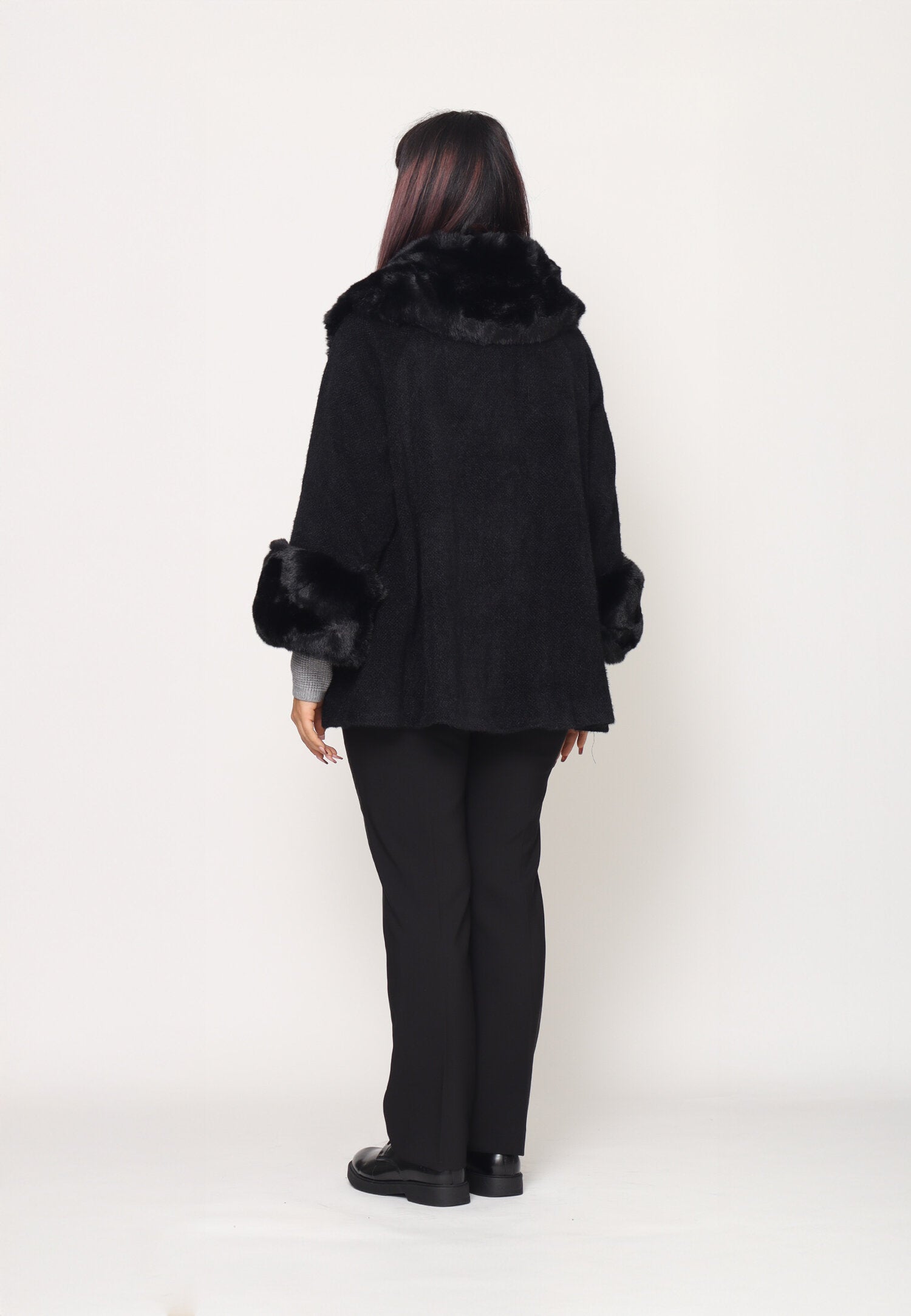 Monte Cervino Mantella Nero Marrone Donna In Lana Con Pelliccia Elegante AI25