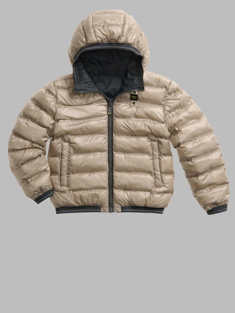 Blauer giubbotto nero bambino con cappuccio liscio logo sul braccio dettaglio logo