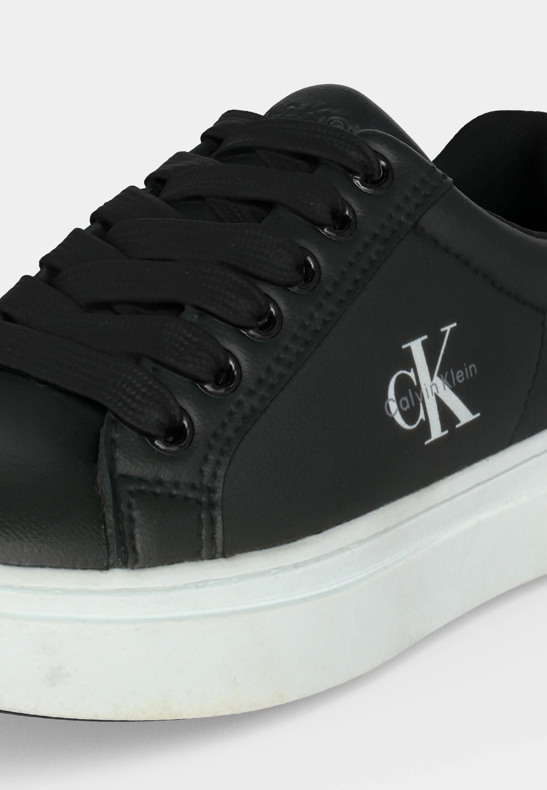 CALVIN KLEIN SNEAKER BASSA NERA CON LACCI E LOGO LATERALE Bambini e ragazzi 224-V3X9-83468-1355999.NE_
