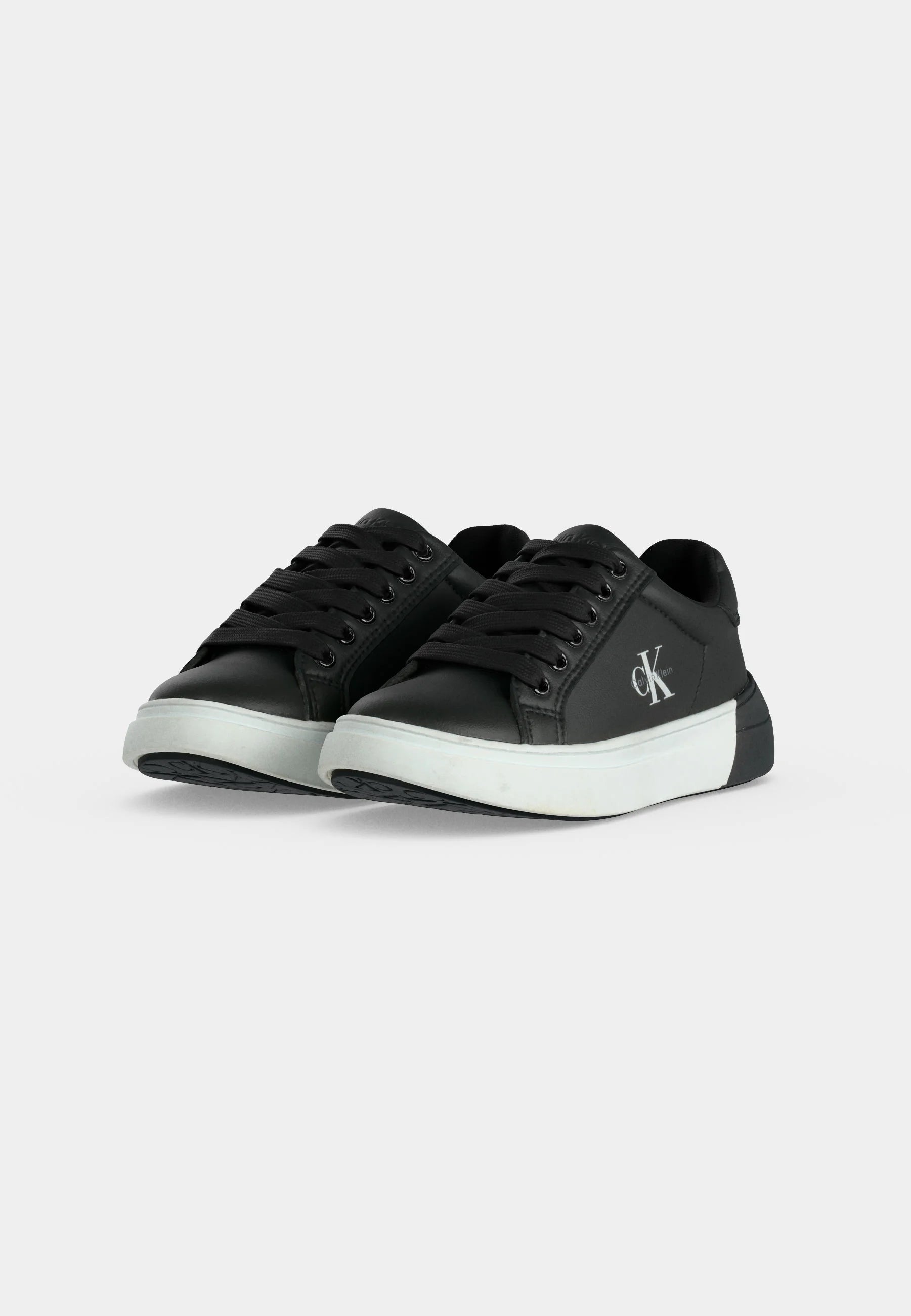 CALVIN KLEIN SNEAKER BASSA NERA CON LACCI E LOGO LATERALE Bambini e ragazzi 224-V3X9-83468-1355999.NE_