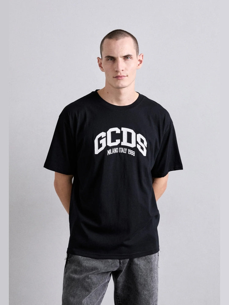 Gcds tshirt nera uomo unisex maxi logo a contrasto