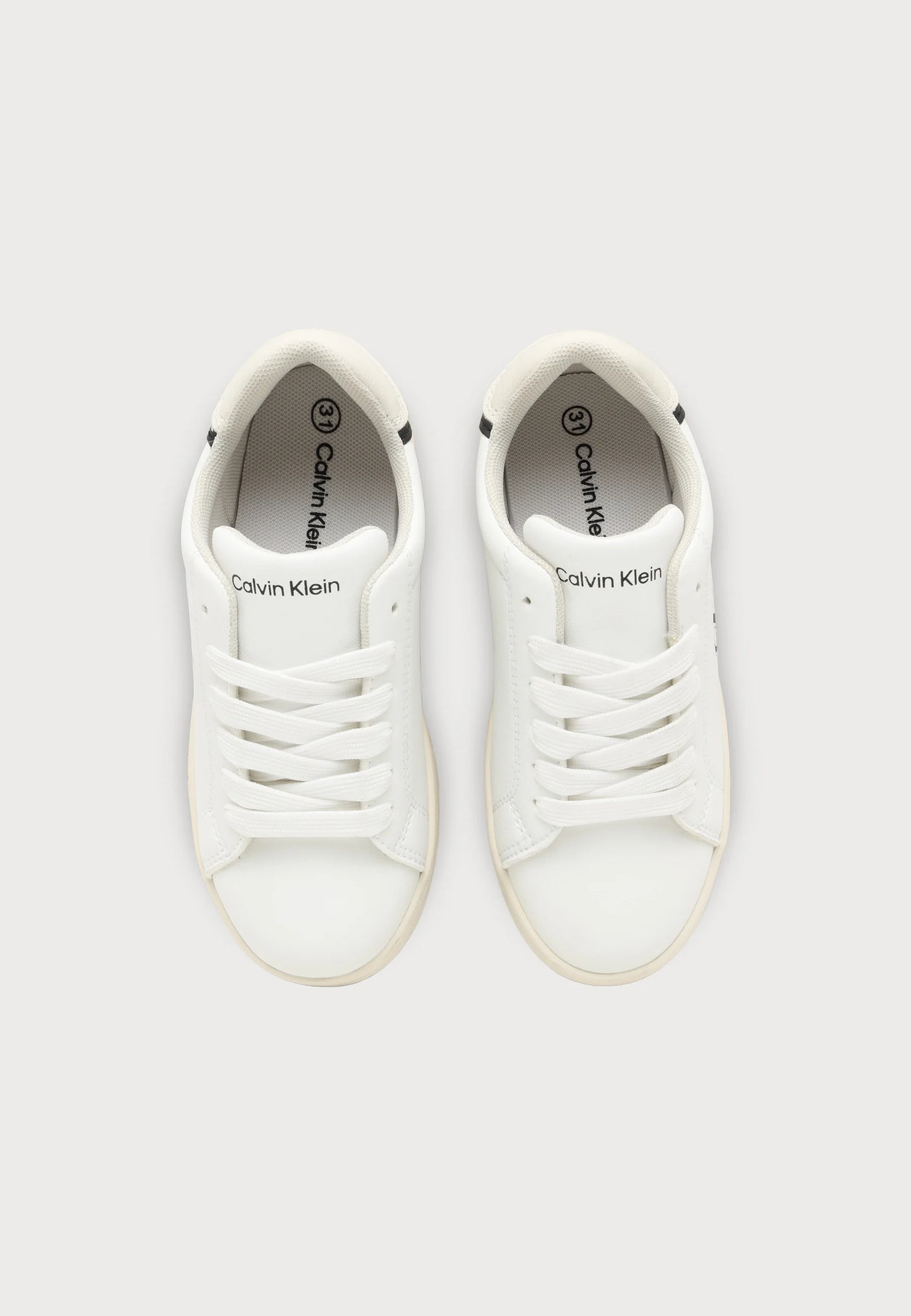 CALVIN KLEIN SCARPA BIANCA CON DETTAGLIO NERO SUL RETRO E LOGO LATERALE Bambini e ragazzi 222-V3X9-89447-1355Y631.BIA_